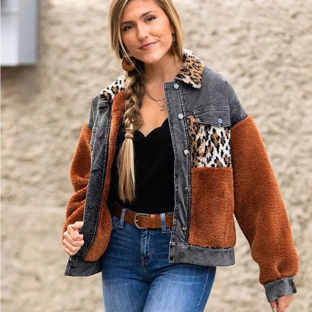 Fleece Color Block Leopard Denim Jacket. Size Small.